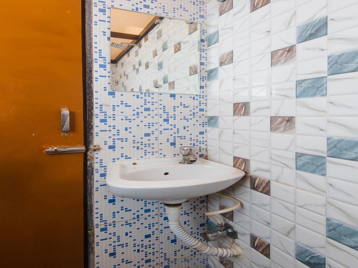 Hotel Shubham פאנבל מראה חיצוני תמונה
